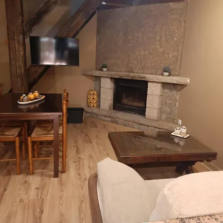 Rural La Casa De Irene * Lubián