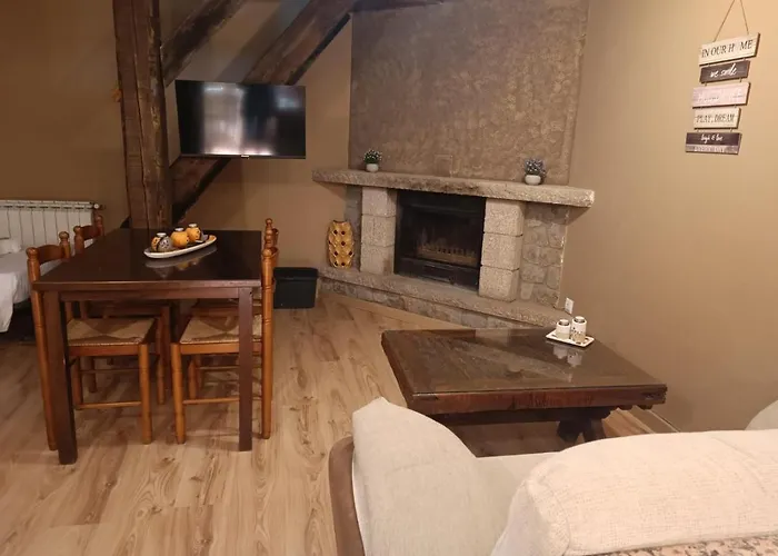 Rural La Casa De Irene * Lubián